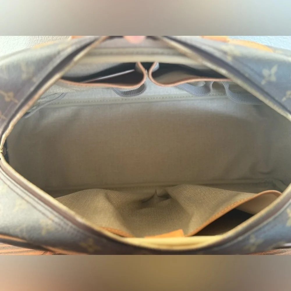 Louis Vuitton Monogram Deauville Boston Bag Large